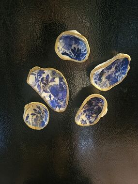 Handcrafted Blue Floral Shell Magnets (5)